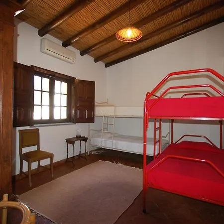 Villa Rustic With Mountain Views And Pool